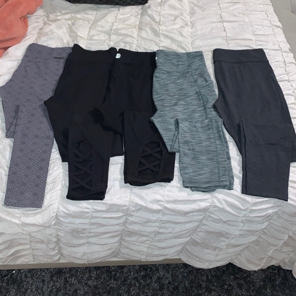 Lot of 9!!! Pairs of leggings/workout pants.